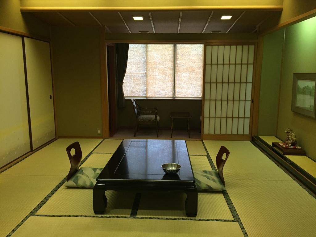Ryokan Mitsuwa Toyooka  Exterior photo